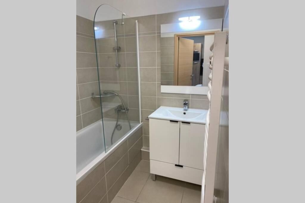 Appartement De Charme Dans Residence Avec Piscine La Joue Du Loup Le Devoluy Ngoại thất bức ảnh