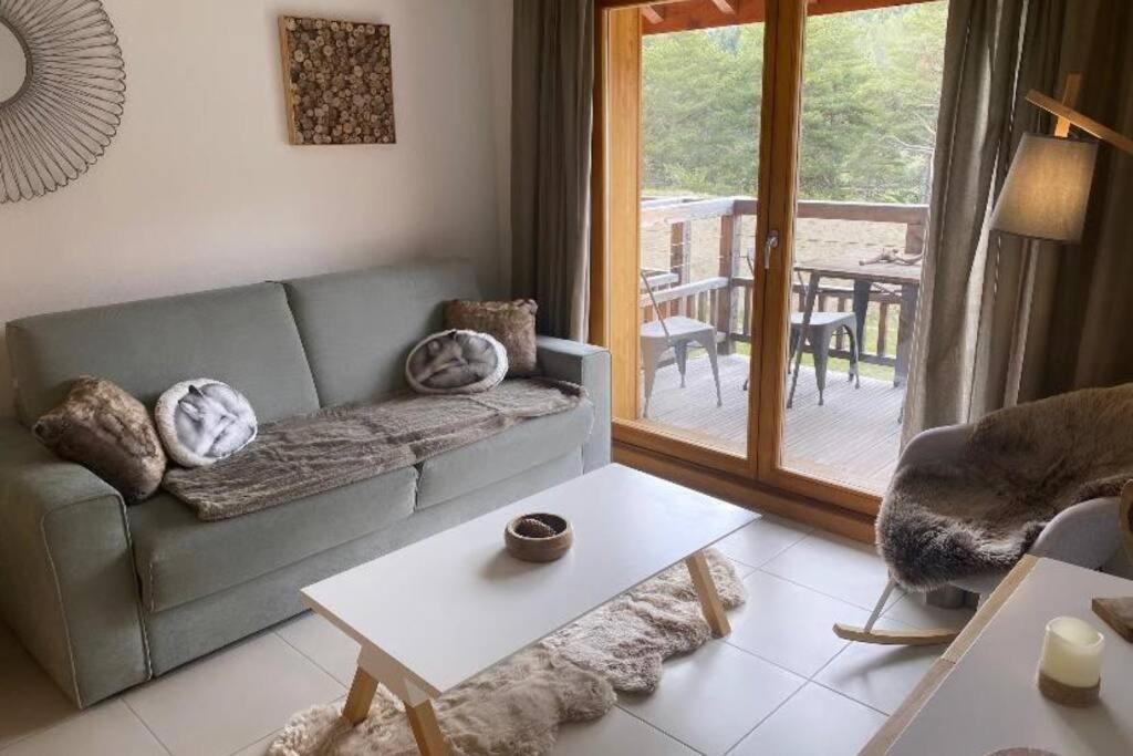 Appartement De Charme Dans Residence Avec Piscine La Joue Du Loup Le Devoluy Ngoại thất bức ảnh